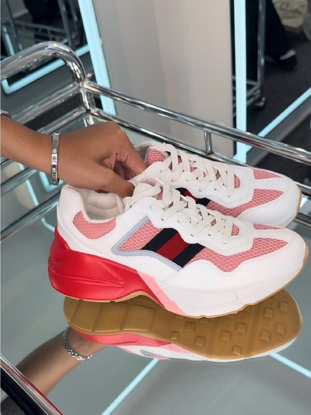 Gucci Rython Sneaker - Picture 4 of 9